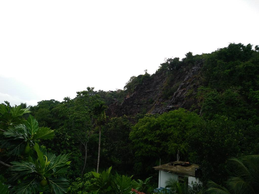 Hopson Resort And Apartment Unawatuna Esterno foto