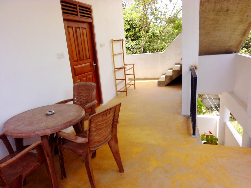 Hopson Resort And Apartment Unawatuna Esterno foto
